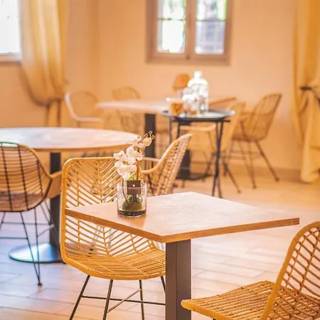 Logis La Bastide Des Golfs 3* Mouans-Sartoux