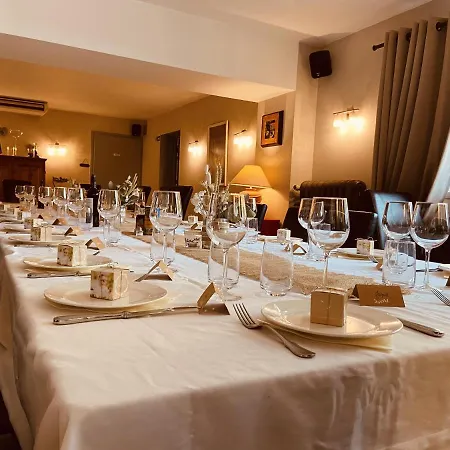 Logis La Bastide Des Golfs Hotel 3*