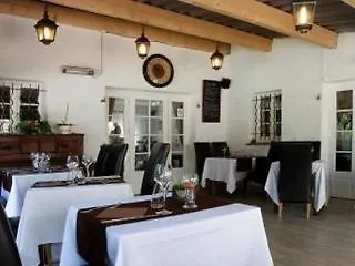Logis La Bastide Des Golfs Hotel 3*