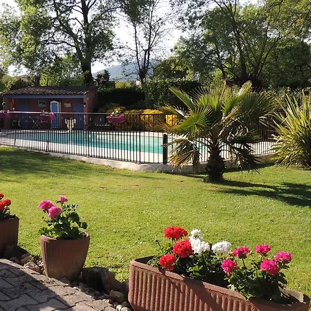 Hotel Logis La Bastide Des Golfs