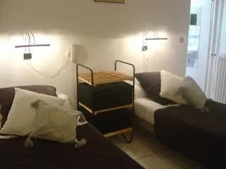 Hotel Logis La Bastide Des Golfs 3*